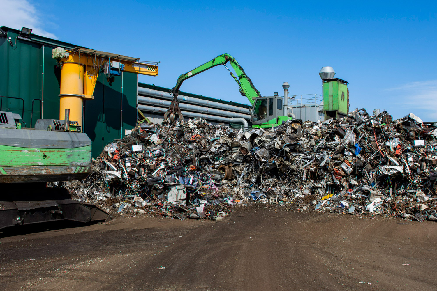 Metal recycling. Рециклинг Малоярославец. Ресайклинг металла. Scrap Metal Recycling. Ресайклинг автотранспорта.